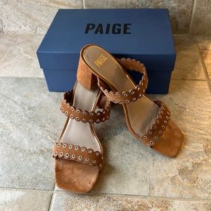 Tan women’s sandals, heeled, size 9.5, honey suede